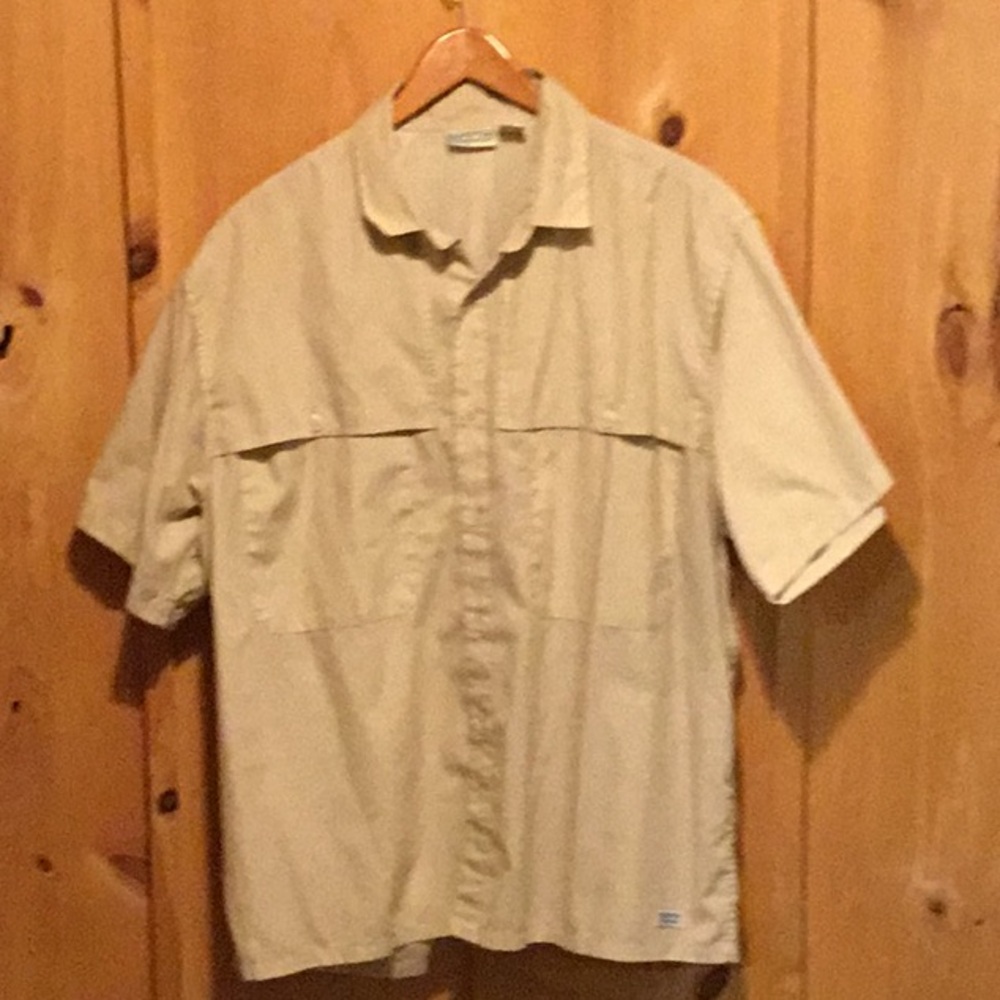 Patagonia Men's Vintage Bonefish Flats
fishing shirt.